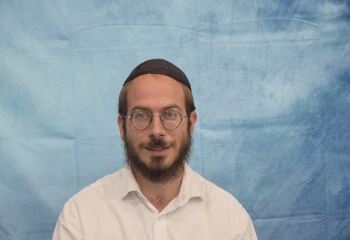 Rabbi-Moshe-Yaras-Middle-School-Boys